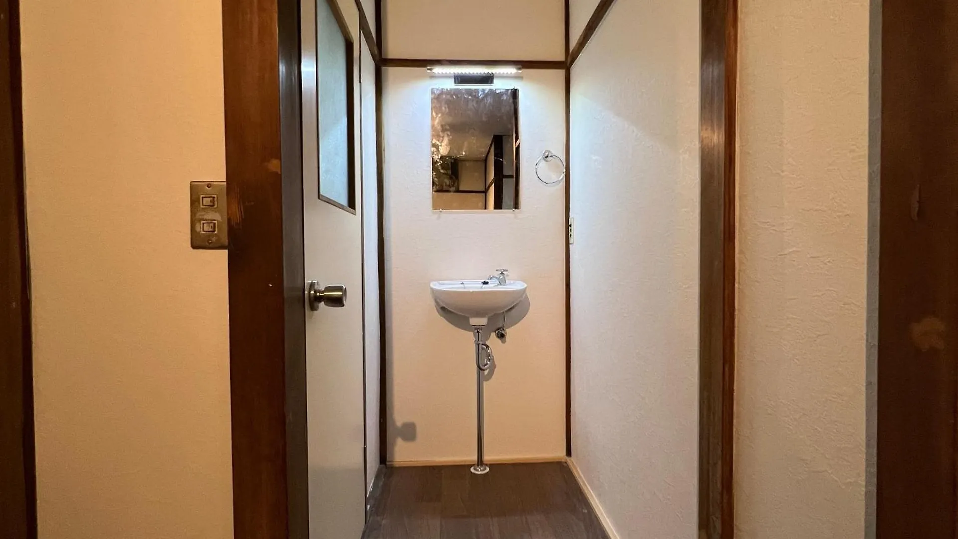 Katase  ホテル江ノ島アパートメント יפן